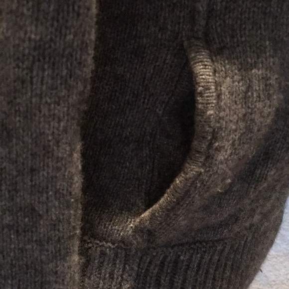 Banana Republic Lamb’s Wool & Cashmere Sweater - Picture 5 of 7